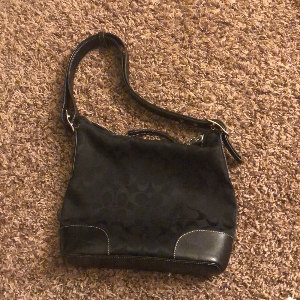 Bucket coach bag in black! Great condition